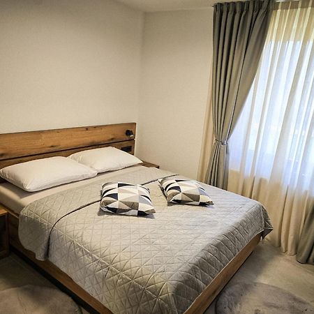 Villa Knezevic Plitvicka Jezera Bagian luar foto