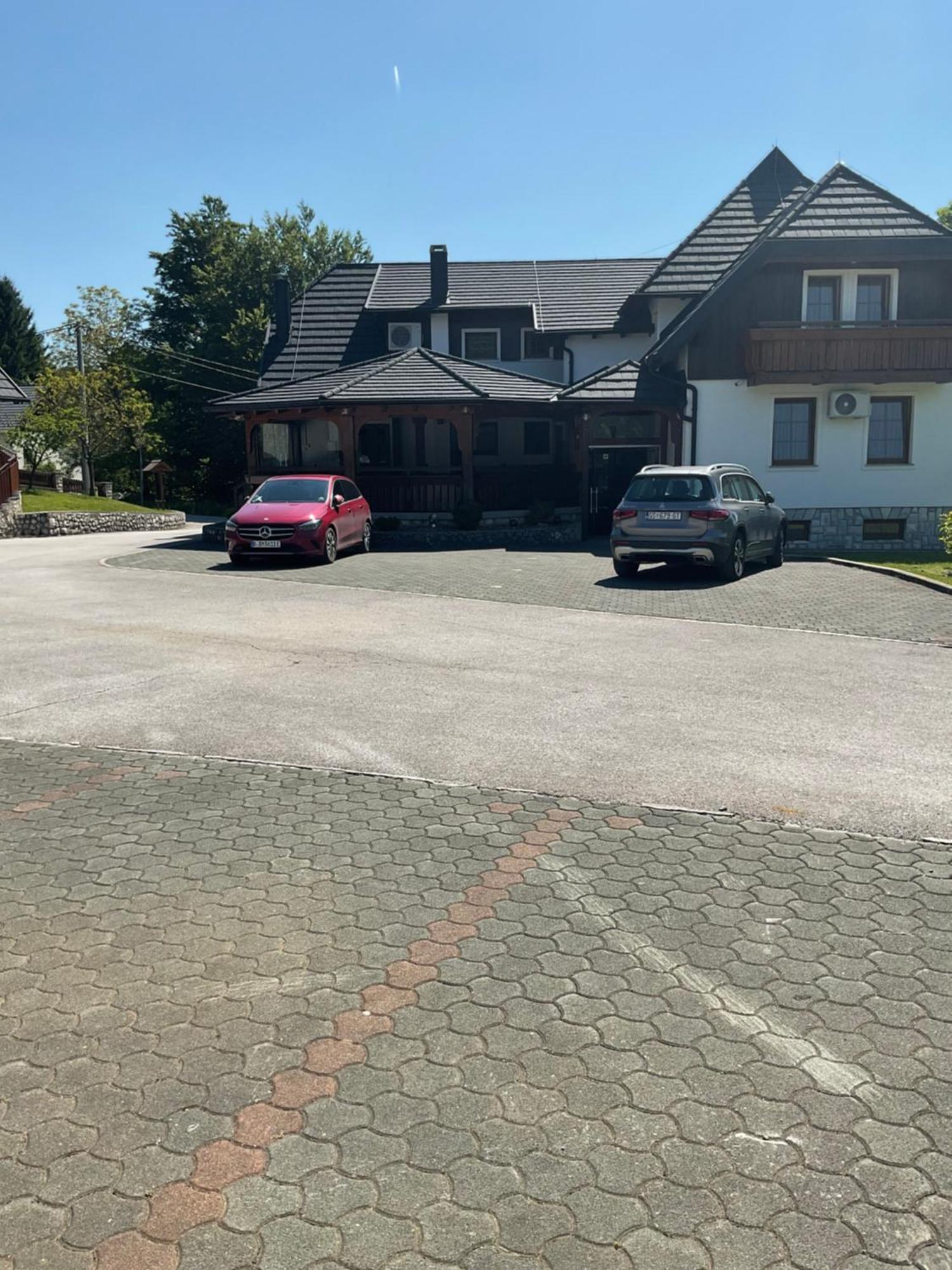 Villa Knezevic Plitvicka Jezera Bagian luar foto